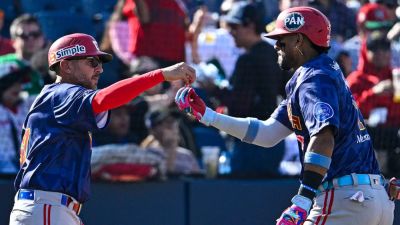 Baserunner sparks brawl in Mexican Baseball League after sucker punching a fielder who tagged him out - foxnews.com - Mexico - New York - Venezuela - Puerto Rico