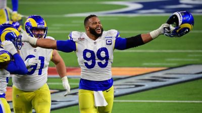 Sources: Aaron Donald unretires, reaches $20M deal with Rams - ESPN