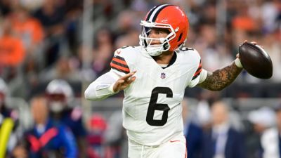 Browns keep 3 QBs on roster, put Dillon Gabriel (back) on IR - ESPN
