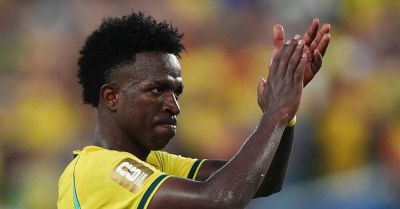 Jose Mourinho - International - Jose Mourinho wants Vinicius Junior to remain ‘happy’ amid Arsenal links - breakingnews.ie - Brazil