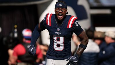 Sources: WR Stefon Diggs set to sign with Commanders - ESPN
