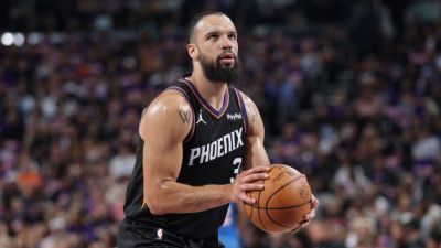 Suns keeping Dillon Brooks on $73M extension through 2029-30 - ESPN