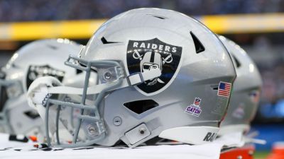 Klint Kubiak - Cousins, Crosby scuffle during Raiders practice on Friday - ESPN - espn.com - state Nevada - state Michigan - county Henderson