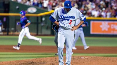 Dave Roberts - Edwin Diaz - Dodgers lose 7th straight on D-backs' walk-off vs. Edwin Diaz - ESPN - espn.com - Los Angeles - state Arizona