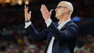 UConn's Hurley sounds alarm on late additions after court ruling - ESPN
