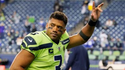 Looking at Russell Wilson's complicated Hall of Fame case - ESPN