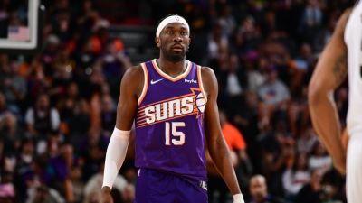 Sources: Suns' Mark Williams to miss time after shoulder surgery - ESPN