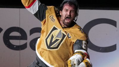 Golden Knights extend Mark Stone with 2-year, $18M deal - ESPN