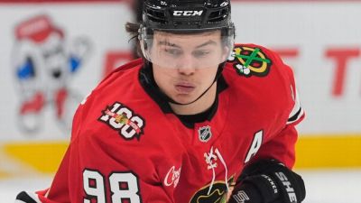 Blackhawks name Bedard, 21, franchise's 2nd-youngest captain - ESPN