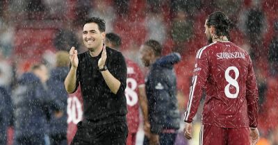 Andoni Iraola hails ‘contagious’ energy of Lewis Koumas and fellow youngsters