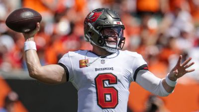 Bucs' Baker Mayfield dons Michigan gear in bet made with Todd Bowles - ESPN