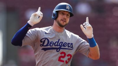 Dave Roberts - Dodgers clinch fifth straight NL West title, 13th in 14 years - ESPN - espn.com - Los Angeles