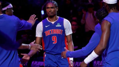 Anthony Davis - Jalen Duren - Amen Thompson - Sources: Pistons, Ausar Thompson reach 5-year, $155M extension - ESPN - espn.com - county Davis