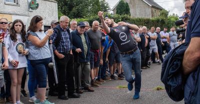 Road bowling: Mackle impresses as trio eye King of the Roads semis