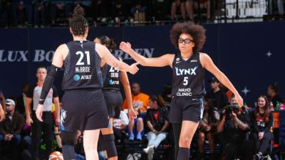 Olivia Miles breaks Caitlin Clark's WNBA rookie points record - ESPN