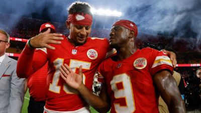 Chiefs laud Kenneth Walker III's impact through 2-0 start - ESPN