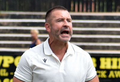 Craig Tucker - Welling United - Ryan Maxwell - Welling United manager Ryan Maxwell is fixing the Wings’ defensive issues away from home after a third 4-1 defeat this season sees them knocked out of the FA Cup - kentonline.co.uk