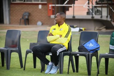 Orlando Stadium - Pitso Mosimane - Tshepang Moremi replaces injured Lebohang Maboe in Bafana Bafana squad - news24.com - South Africa - Guinea