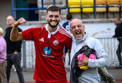Craig Tucker - Hythe Town rewarded for rolling the dice as Teddy Nelson scores 88th-minute winner at Croydon to preserve 100 per cent record - kentonline.co.uk
