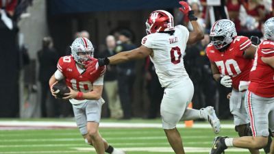Stephen Daley, Kellan Wyatt get injunction to play for Hoosiers - ESPN