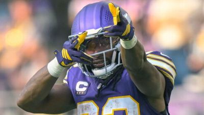 Vikings RB Aaron Jones working through knee injury - ESPN