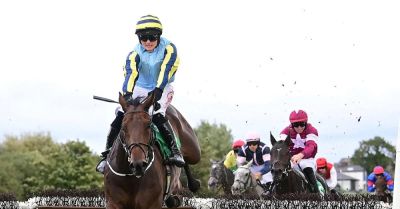 Sam Ewing and Game Point deliver 10-1 success for Ray Cody at Listowel