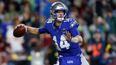 Sam Darnold - Seahawks QB Sam Darnold: 'Striving' to make return Sunday - ESPN - espn.com - Washington - state Maryland