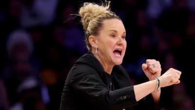 Cameron Brink - Nneka Ogwumike - Ariel Atkins - Sparks fire head coach Lynne Roberts after 2 seasons - ESPN - espn.com - Los Angeles - state Utah