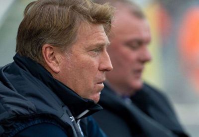 Gillingham’s former manager Steve Evans reveals that his long-term assistant manager Paul Raynor is facing a ‘health battle’ – The pair worked together at Priestfield