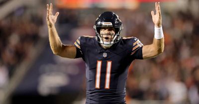 Case Keenum drives Chicago to 3 touchdowns as the Bears beat the Eagles 27-7