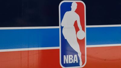 Sources: NBA reviewing bids from three finalists for Vegas team - ESPN