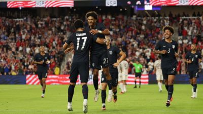Albert, 17, breaks Pulisic mark as youngest USMNT scorer - ESPN