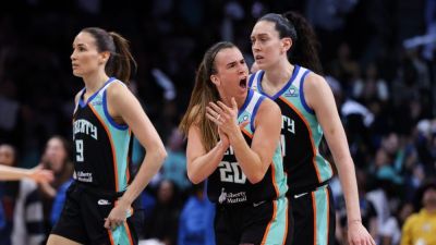 No. 8 Liberty complete sweep of top-seeded Lynx with Game 2 win - ESPN