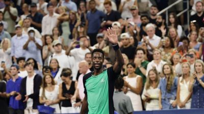 Gael Monfils exits US Open with 2nd-round loss to Learner Tien - ESPN - espn.com - France - Usa - Australia - New York