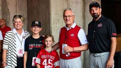 Former Ohio State coach Jim Tressel enshrined in ring of honor - ESPN
