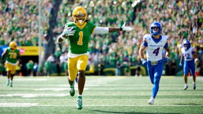 Dante Moore - Dante Moore throws 3 TDs as Oregon survives Boise State - ESPN - espn.com - Washington - state Oregon - county Boise
