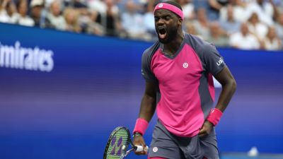 Tiafoe rallies past Michelsen in 5 sets to make US Open semis - ESPN